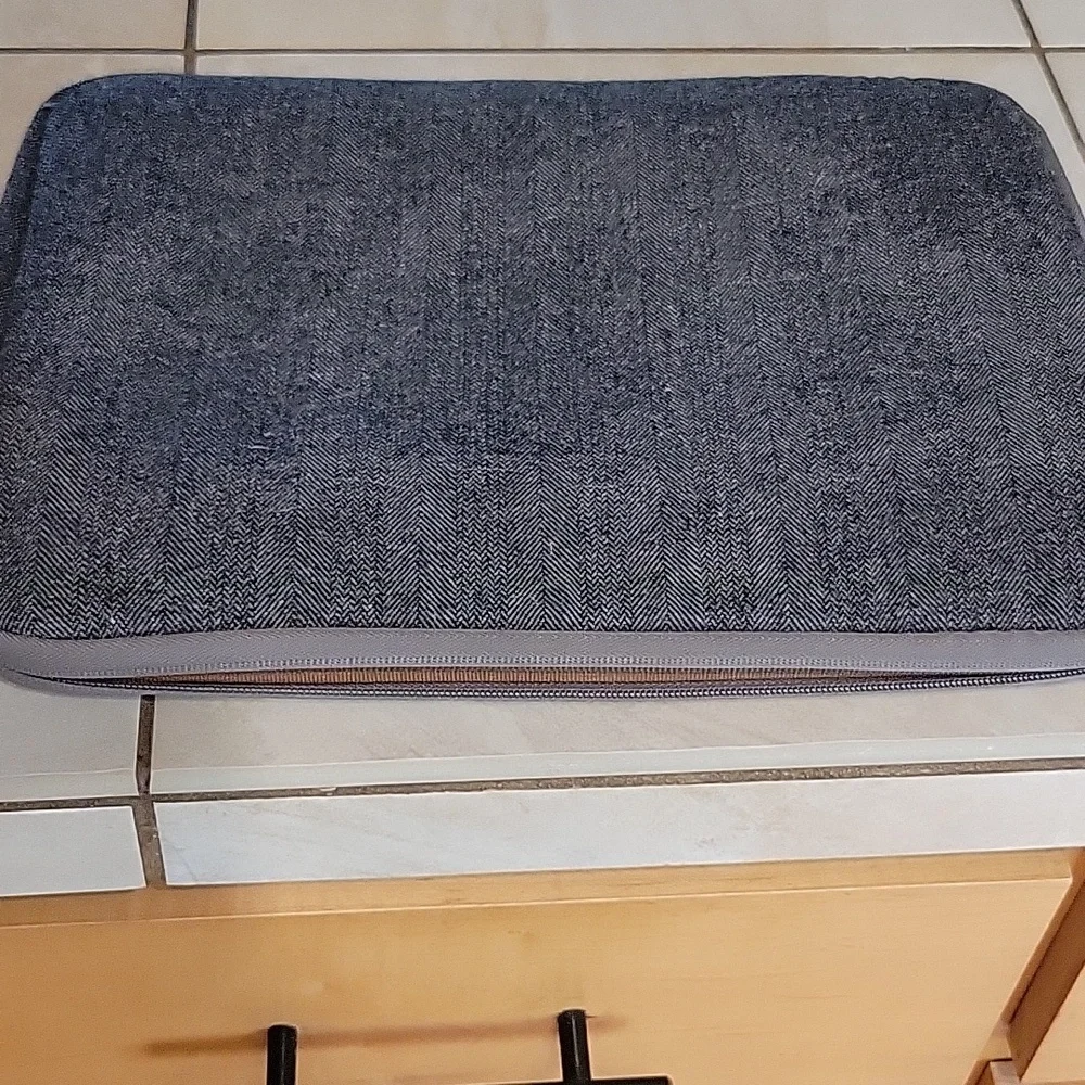 Kayond Black Gray Herringbone Padded Computer Case Sleeve 15-15.6in